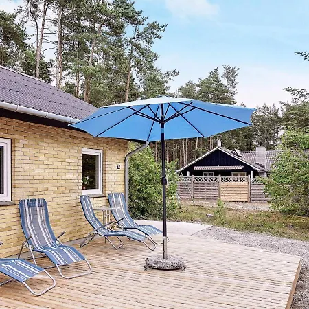 Casa de Férias Holiday Home Aakirkeby XVIII *