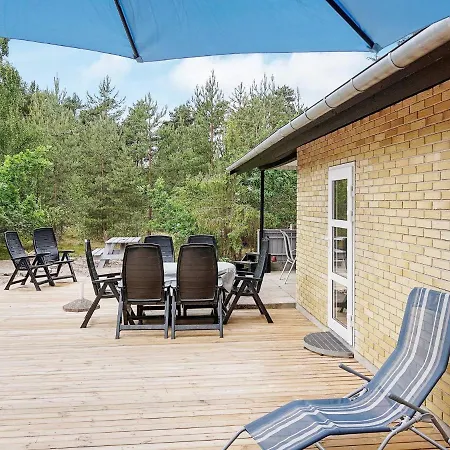 Holiday Home Aakirkeby XVIII Casa de Férias Vester Somarken