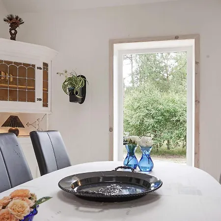 Casa de Férias Holiday Home Aakirkeby XVIII Vester Somarken